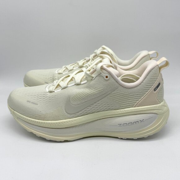 Nike Womens Vomero 18 Coconut Milk Sail Shoes Sz 8 Running HM6804-110 Read - Picture 3 of 11